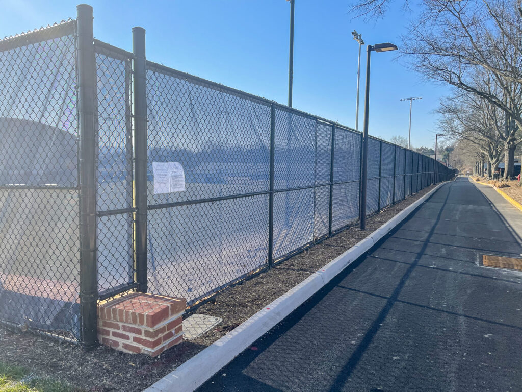 Pickleball Court Fencing