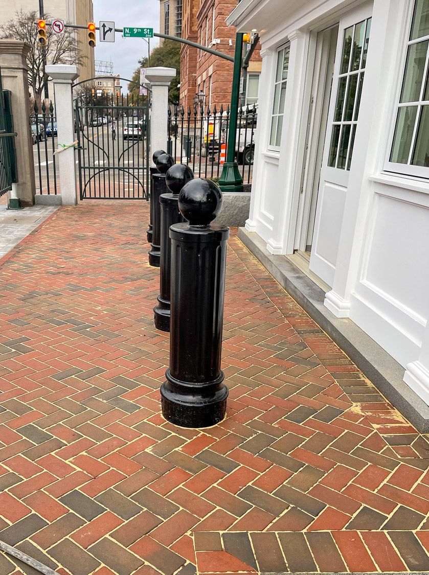 bollards6.1